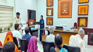 Bihar Sharif News: Nalanda DM Udita Singh heard the grievances of 41 people.