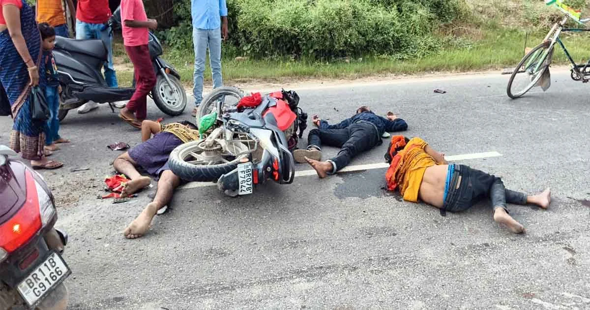 Darbhanga Road Accident: गंगाजल लेकर निकले थे शिवभक्त, रास्ते में हुआ हादसा