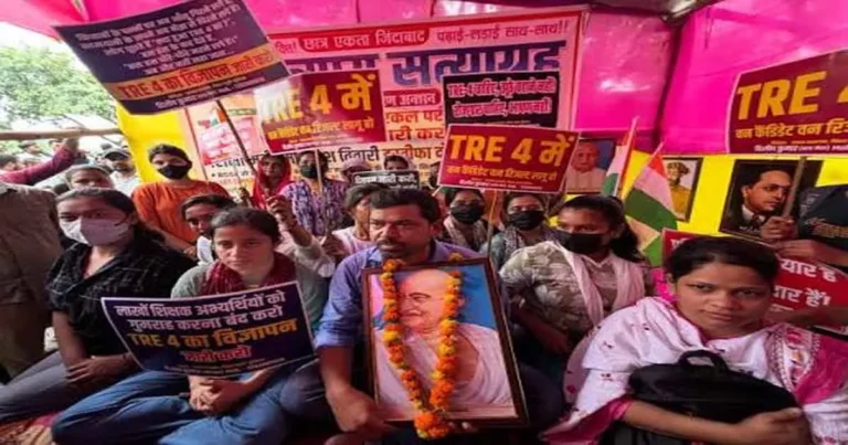 Bihar Student Protest: गर्दनीबाग में छात्रों का महाआंदोलन, 22 अगस्त को राजभवन मार्च