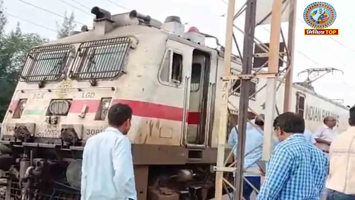 Bokaro Railway Station: पटना रांची जनशताब्दी के इंजन में मिला महिला का सिर