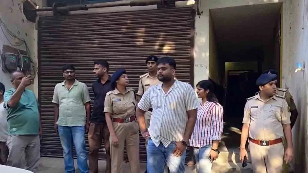 Ganpati Guest House Raid: पटना के गेस्ट हाउस में पुलिस की रेड, युवतियां हिरासत में